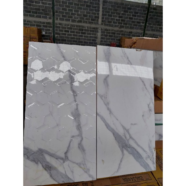 KERAMIK DINDING ROMAN 30X60 DTRESANA SERIES