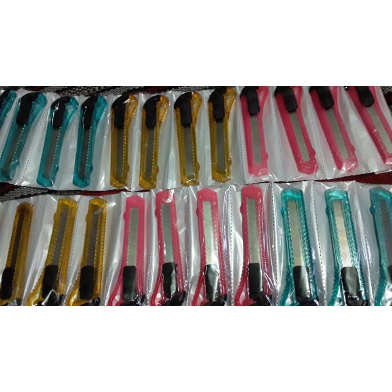 

pisau cutter besar 1pcs