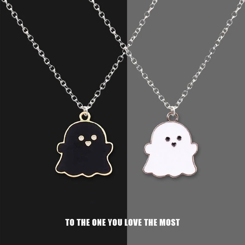 [Women Personality Cute Halloween Black White Small Ghost Couple Pendant Necklace] [Girls Vintage Metal Simple Chain Necklaces ] [Ladies Fashion Clavicle Necklace]