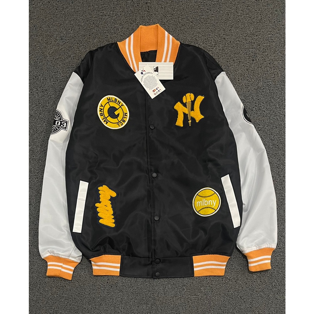 (PLATINUM JACKET) Varsity CHI CHICAGO BULLS WHITE BORDIR APLICATION RUMITED PLATINUM QUALITY