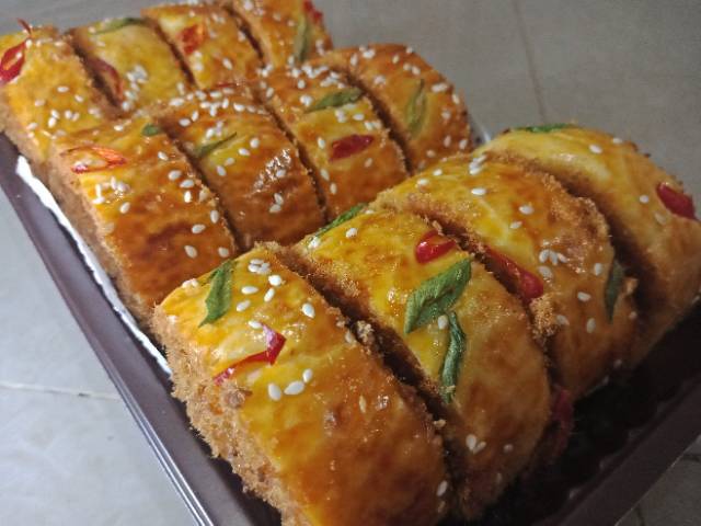ROTI GULUNG ABON /FLOSS ROLL ISI 12PCS-2