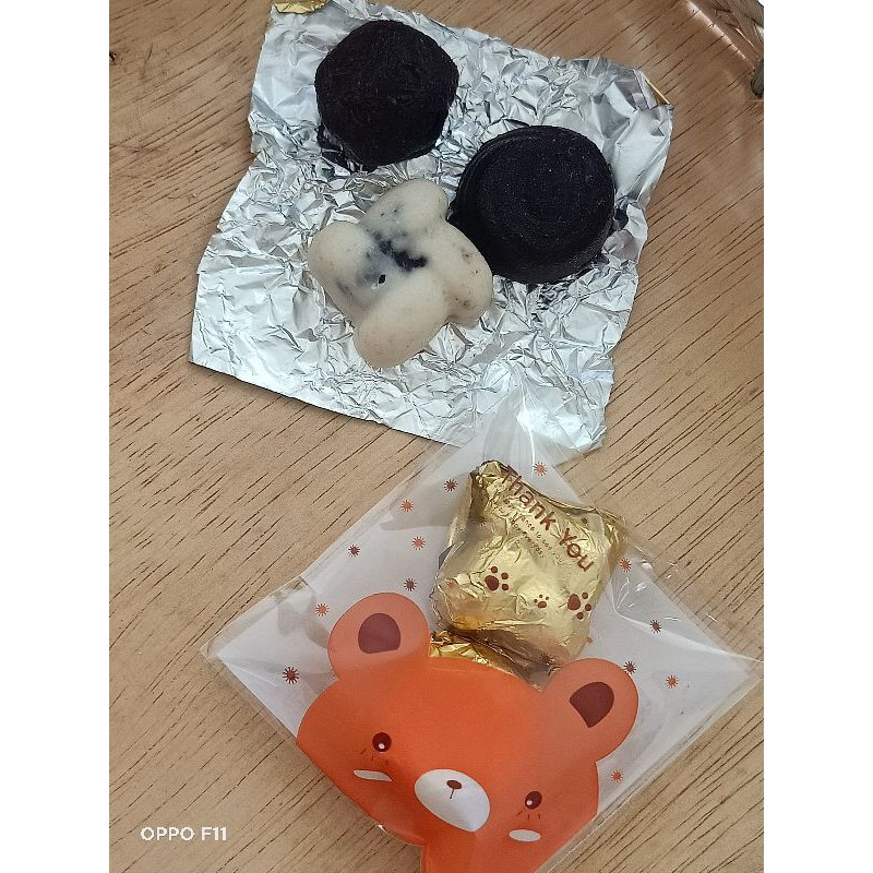 

Souvenir murah/ souvenir pernikahan/ souvenir ulang tahun/ souvenir coklat/ cokelat praline