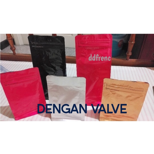 FLAT BOTTOM VALVE ZIPPER 750 GUSSET SUPER POUCH SILVER RED GOLD BLACK kemasan kopi 200 gram