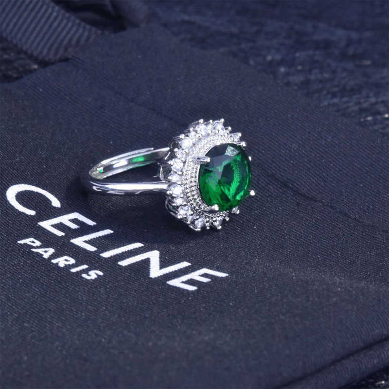 Fancyqube Cincin Zircon Kristal Zamrud Besar Warna Silver Gaya Vintage Untuk Wanita
