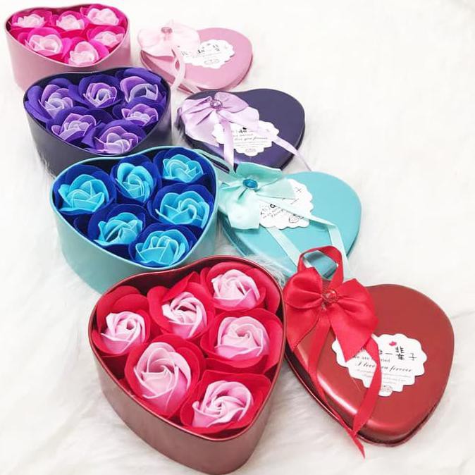 

Produk Unggulan Bisa Gosend Bunga Kotak Valentine/ Kado Anniversary/ Kado Hari Ibu V04
