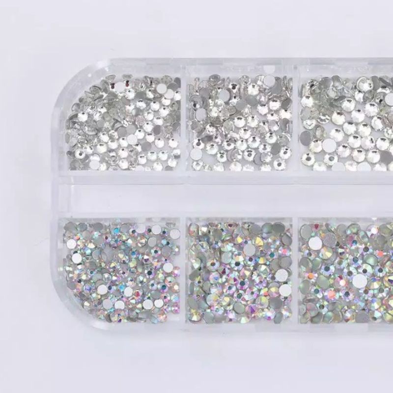 1 Kotak berlian imitasi 3D berbagai ukuran untuk Nail Arts/rhinestone/manik-manik/halfpearl pelangi clear white