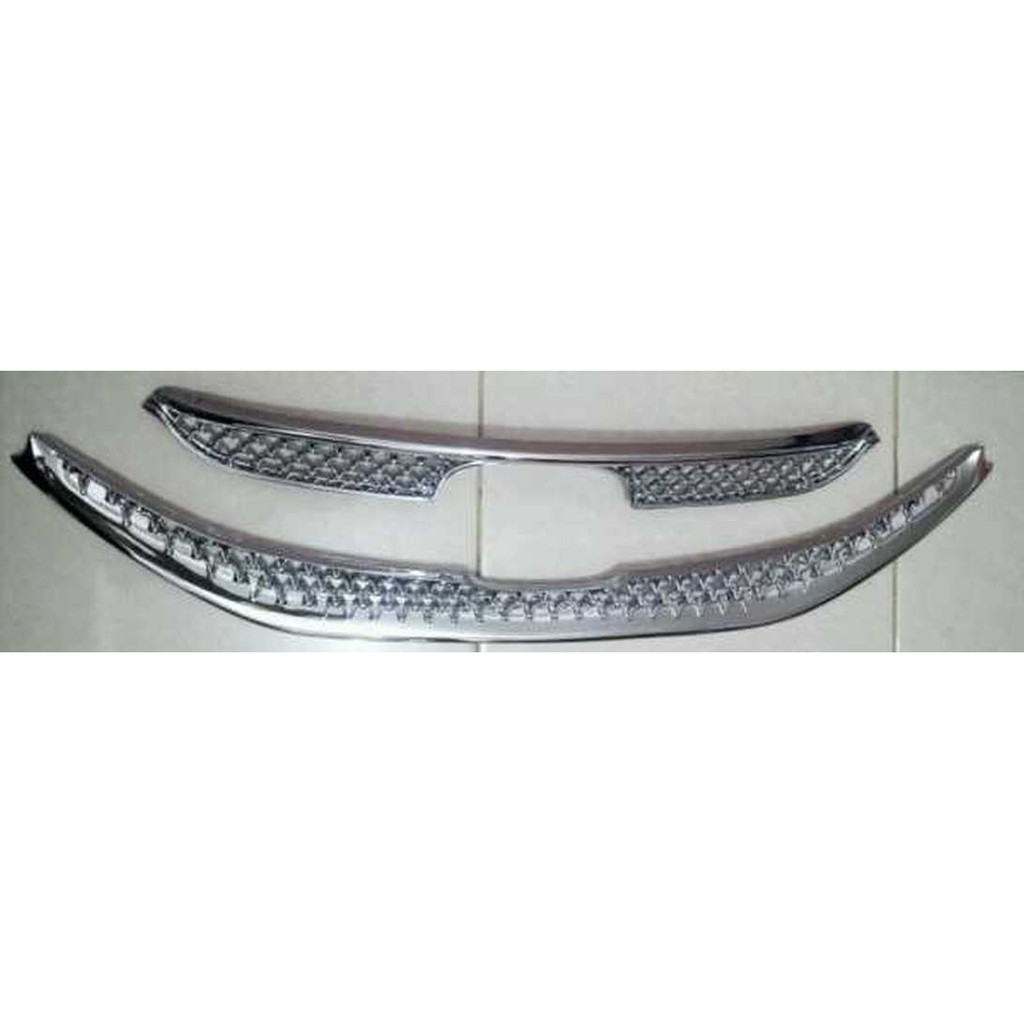 Grill Depan Mobilio Non RS Bentley Chrome