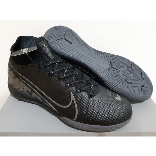 black mercurial superfly