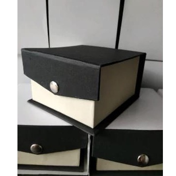 Box Jam Tangan Exclusif Kancing kotak-2