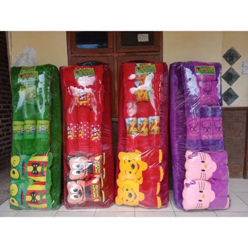 Kasur Lipat Lantai Bulu Rasfur Karakter 7 Boneka 160x170x6 cm