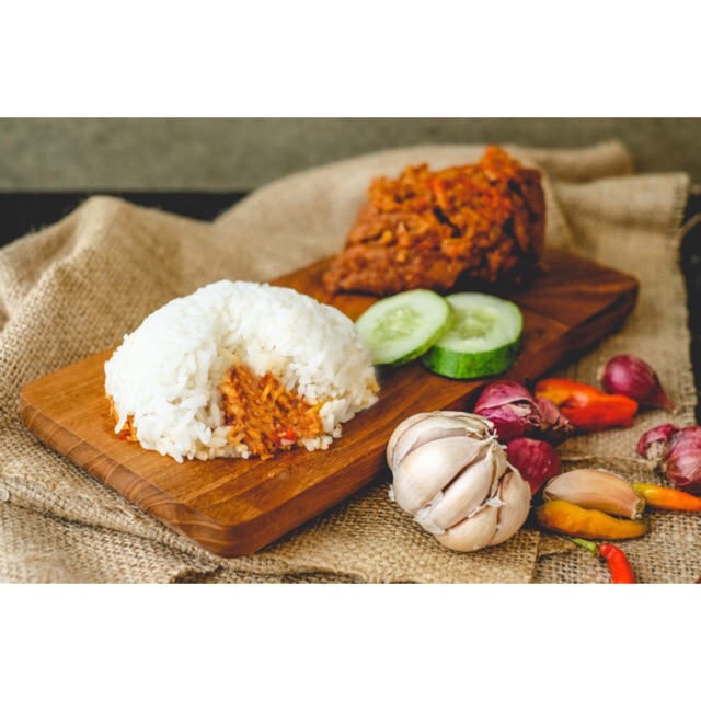 

Nasi Sambel Teri Ayam Geprek