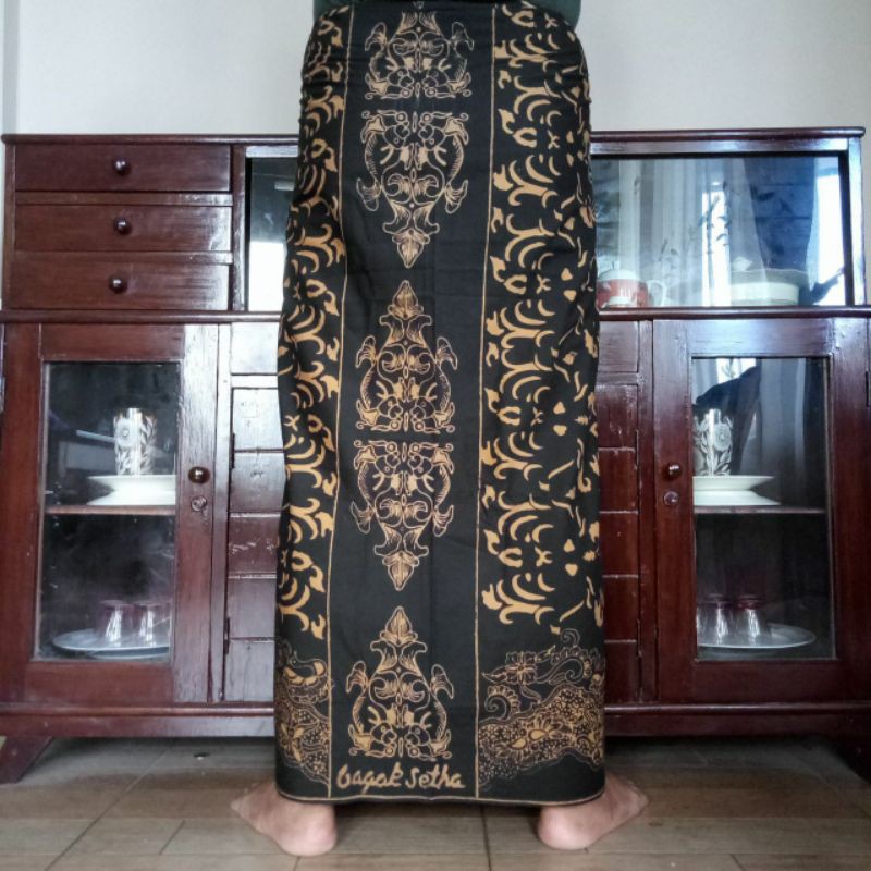 Sarung Batik Gagak Setha