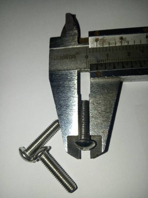 Button L M5 x 20 (2cm) stainless 304