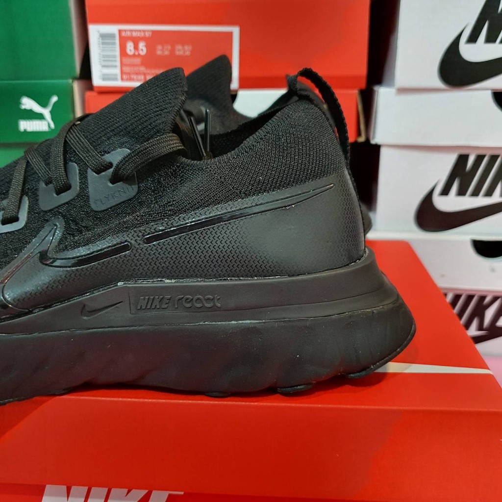infinity react triple black