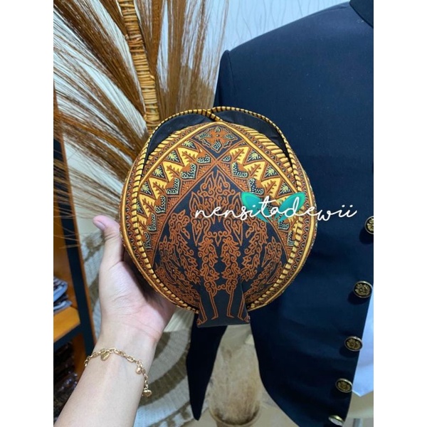 Set Beskap, Jarik + Blangkon / Adat Jawa (Solo)