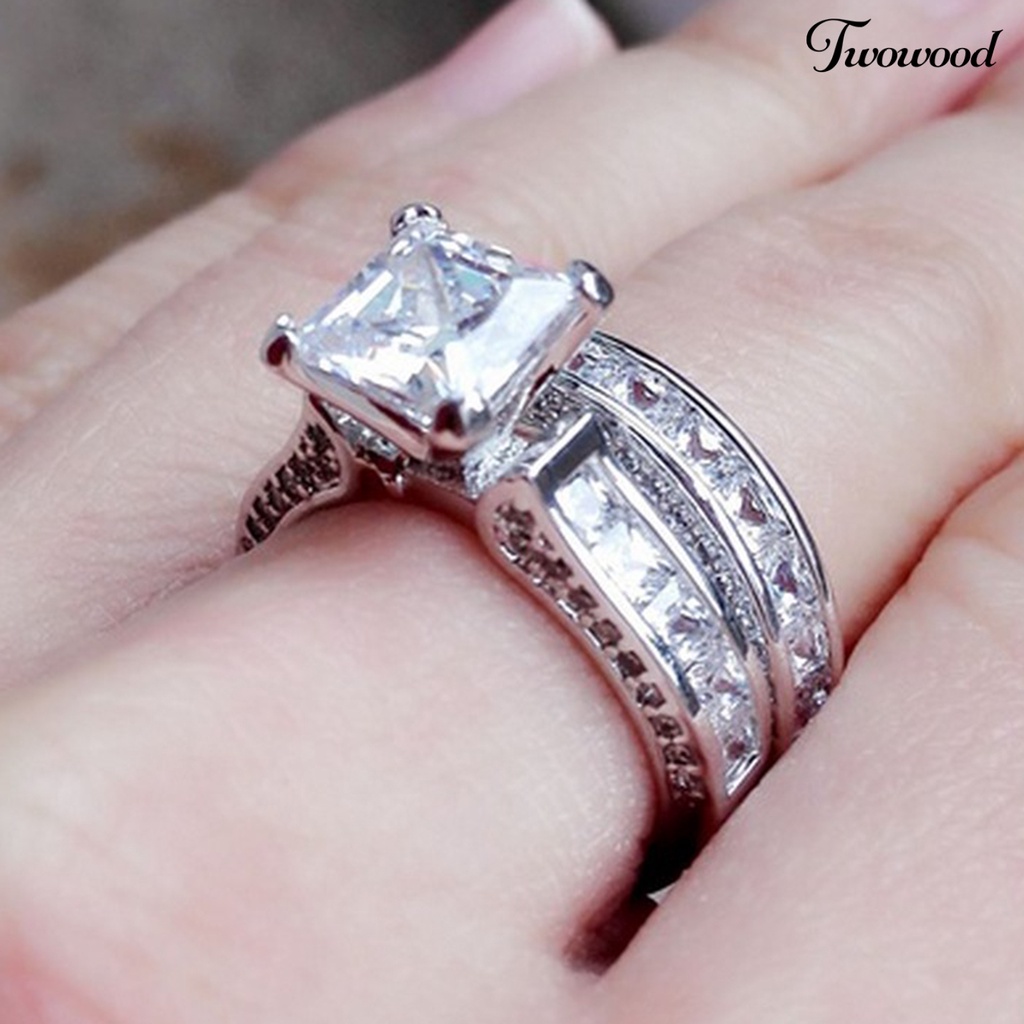 1 / 2pcs Cincin Berlian Imitasi Bahan Alloy Untuk Pasangan