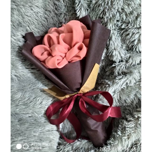 

Buket hijab / kado wisuda / kado anniversary/ kado lucu / kado murah