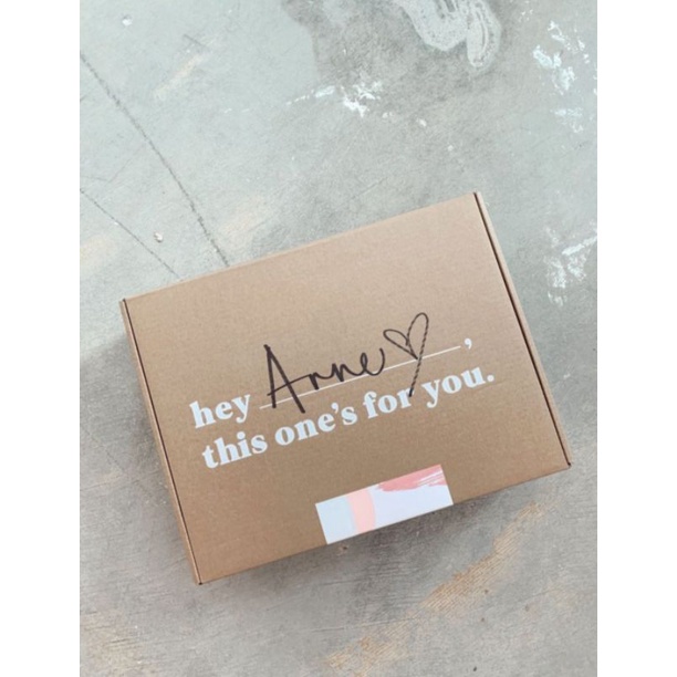 

Kotak Kado / Gift Box This One's For You Untuk Hadiah Ulang tahun