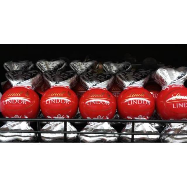 Lindt Lindor Truffle Chocolate Ribbon Bonbon Tin Cokelat Coklat dalam Kaleng Unik Gift