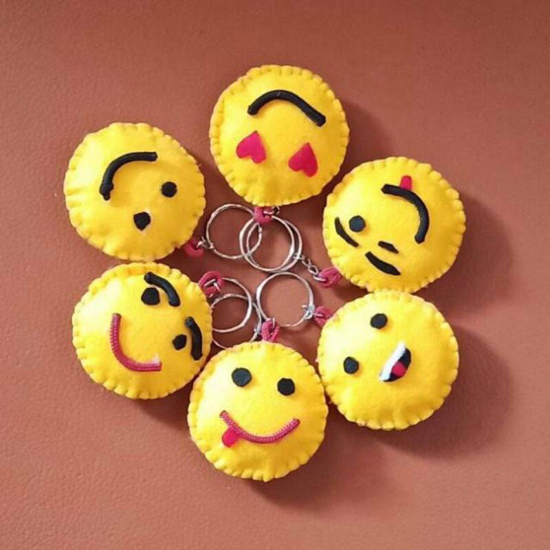 Sourvenir Ganci Emoticon