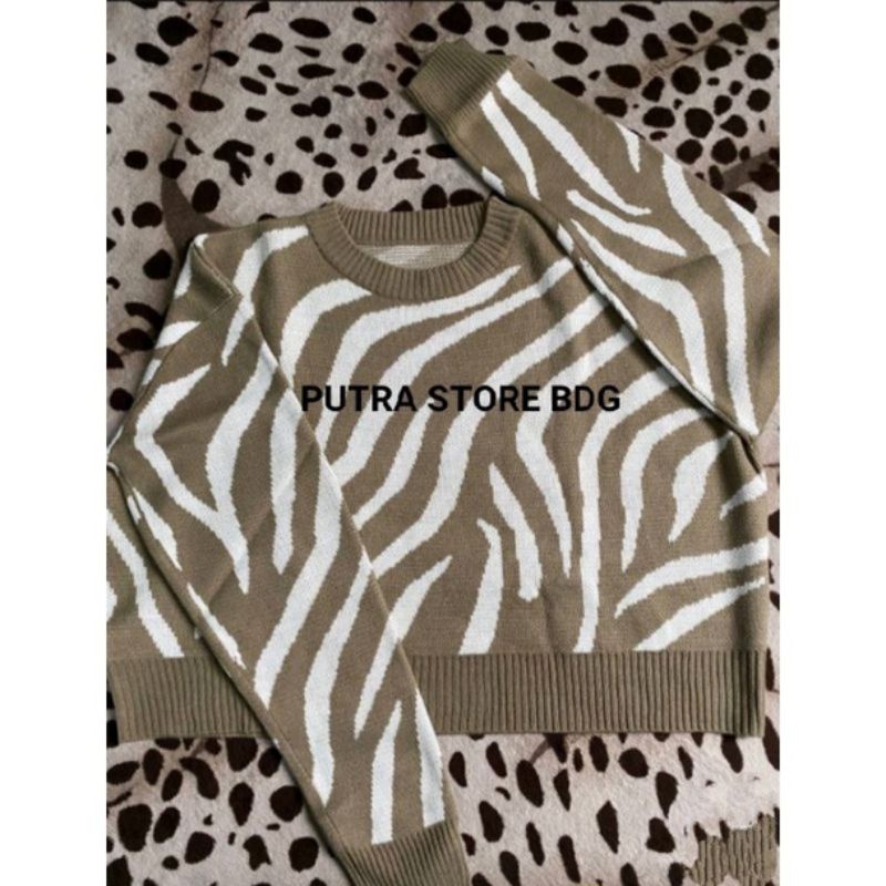 Livy sweater crop zebra premium//atasan crop wanita