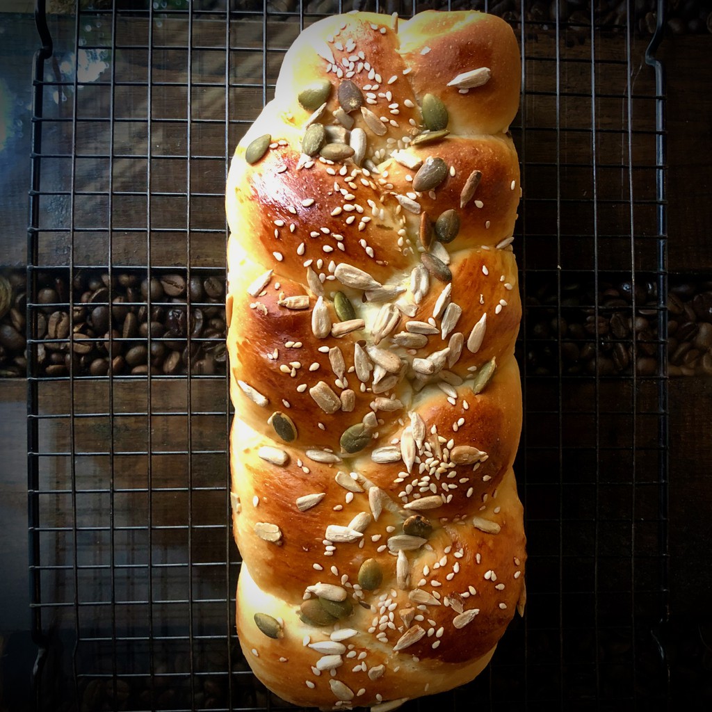 Grandpa's Challah Bread - Roti Challah