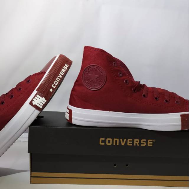 Sepatu both petir