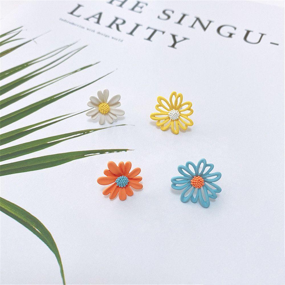 Lily Flower Ear Stud Gaya Korea Baru Elegan Manis Pesona Perhiasan