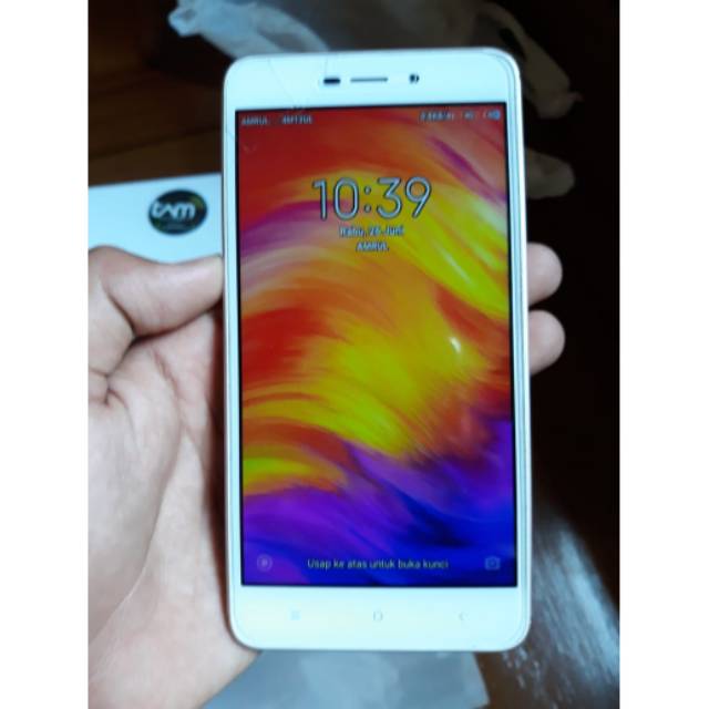 Hp Xiomi Redmi 4A RAM 2/32 ROM gold bekas