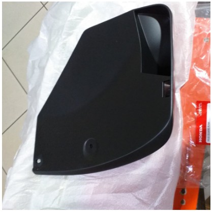 Mud Guard / Mudguard / karpet lumpur belakang BRV Original