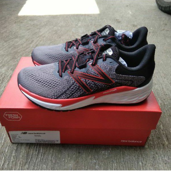 New Balance Fresh Foam Evare