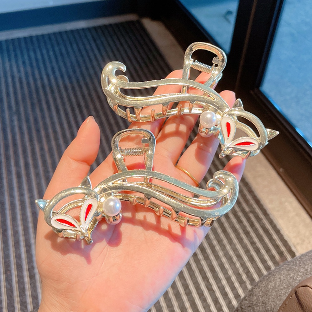 【COD Tangding】Jepit Rambut Model Ikan Hiu Bahan Metal Gaya Korea Untuk Wanita