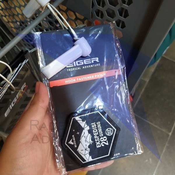 Emblem EIGER1989 28 Gunung Patch Black Hitam 91000 4662 Original Bandung MURAH KEREN AWET