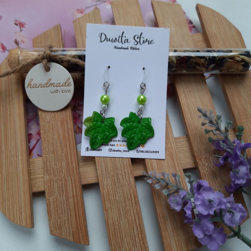 HANDMADE ANTING ANAK/DEWASA KAITAN PLASTIK MOTIF DAUN ANGGUR