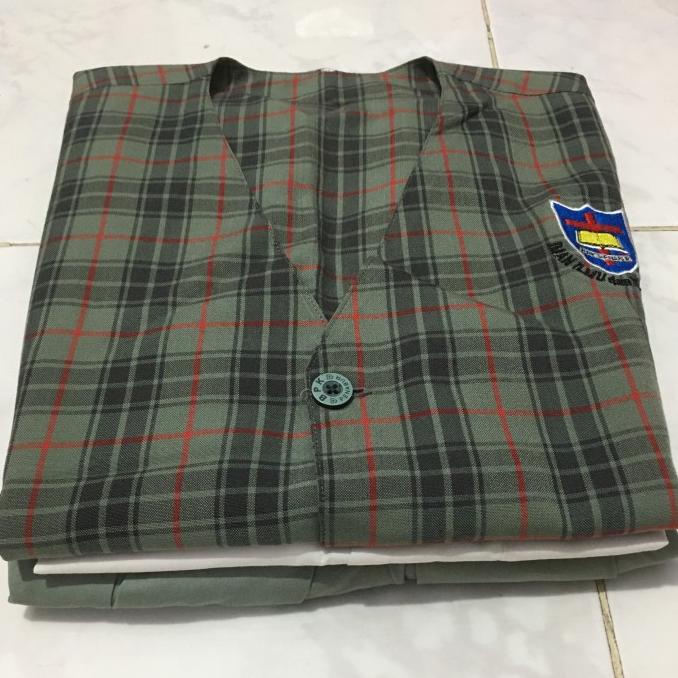 Seragam sekolah SMAK Penabur ( rompi& rok )