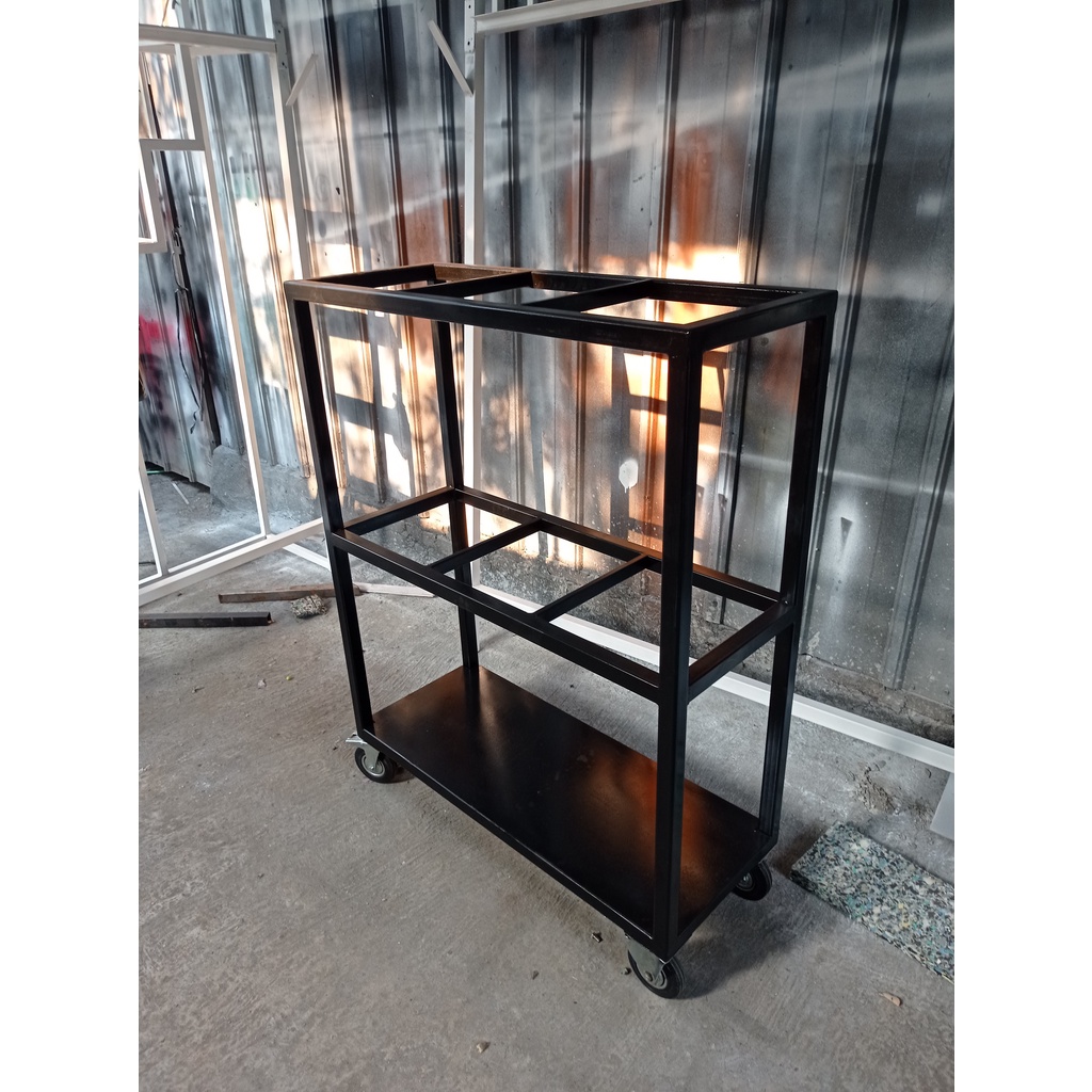 Meja Besi Kain Dorong Roda Stopper