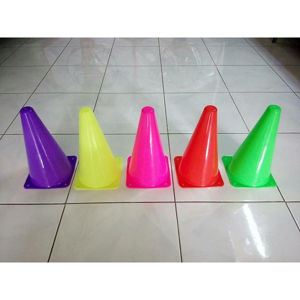 Cone Kerucut Polos / Cone untuk latihan olahraga futsal / Cone
