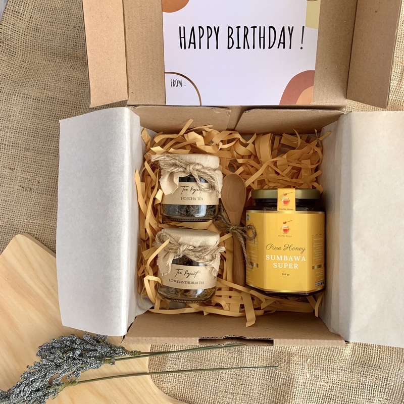 

Basic Hampers Madu / Teh / Parcel Madu / Gift Set 1 / Hampers Birthday / Wedding / Goodluck
