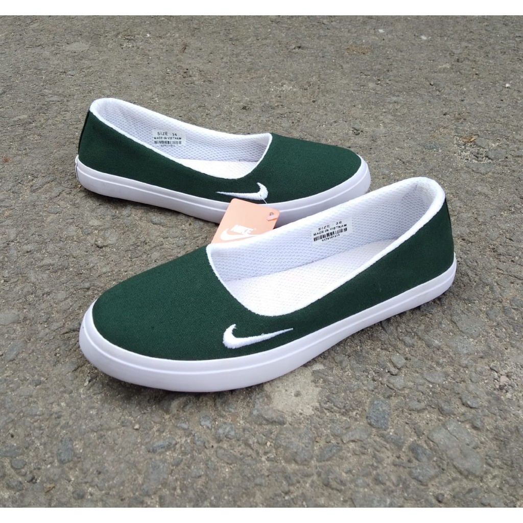 SEPATU SLIP ON WANITA 01 HIJAU PUTIH.SEPATU FLAT.SEPATU HIJABERS.SEPATU SANTAI