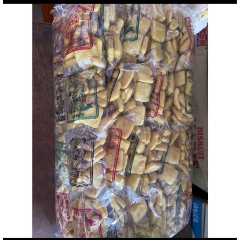 

Oleh -oleh Khas Medan Kerupuk Tahu Petak Medan/Snack Medan/Kerupuk Medan 1 Pack isi 24 pcs