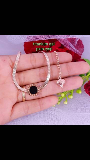 Kalung titanium asli ,tidak luntur,bisa dipake mandi