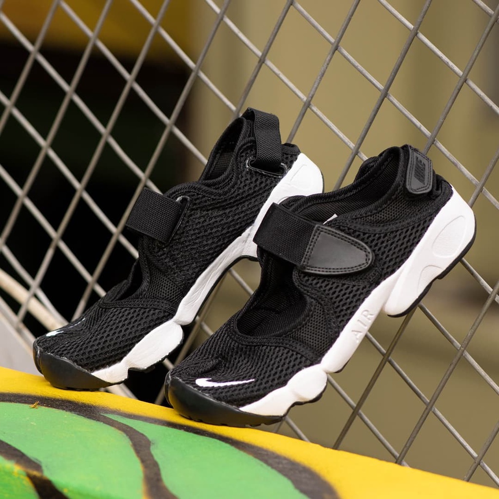 NIKE AIR RIFT BLACK