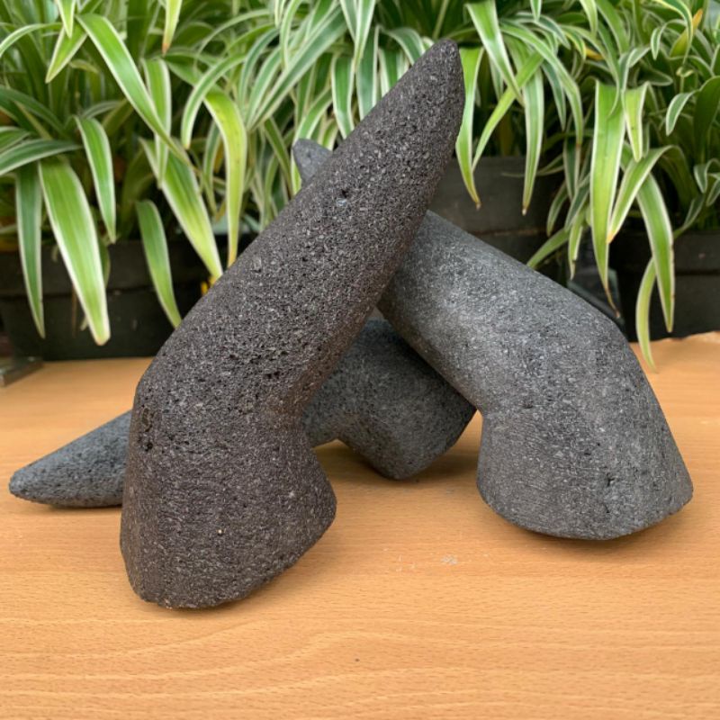 ULEKAN BATU ASLI MERAPI