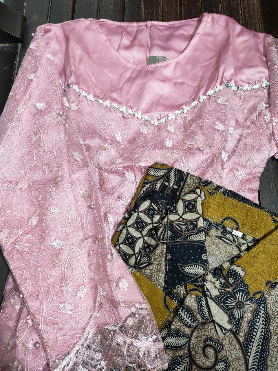 Maura Couple - Sania Ruffle Batik Couple Ori Ndoro Jowi Dnt Garansi Termurah Shopee - Couple Gisella