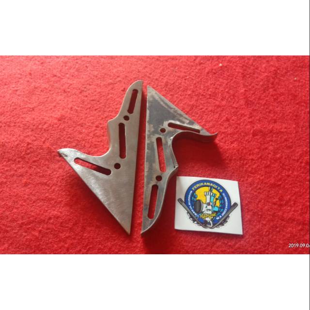 Manisan rangka cb belakang
