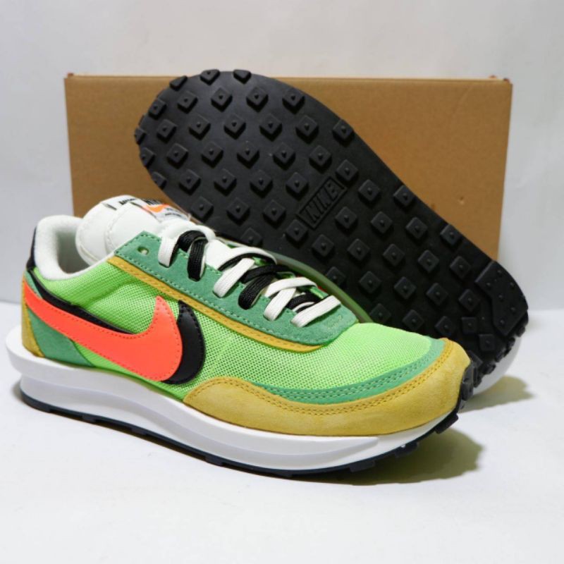 Nike sacai waffle green multicolour IMPORT