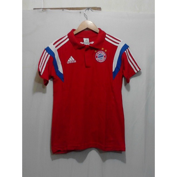Perlengkapan Olahraga Polo Shirt Bayern Munchen