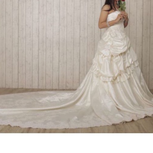 PL gaun pengantin