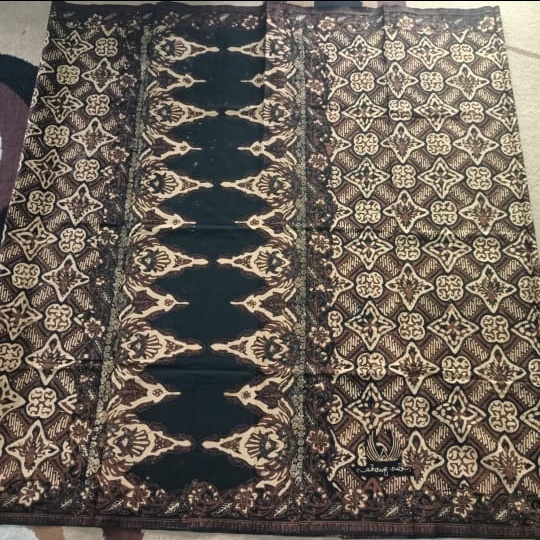 SARUNG LAR GURDA | SARUNG BATIK LAR GURDA | SARUNG KANG SANTRI | SARUNG BATIK MOTIF |  SARUNG SANTRI