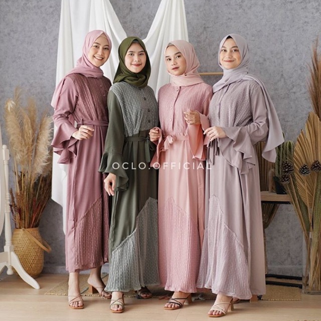 Reviant Dress by OCLOOFFICIAL